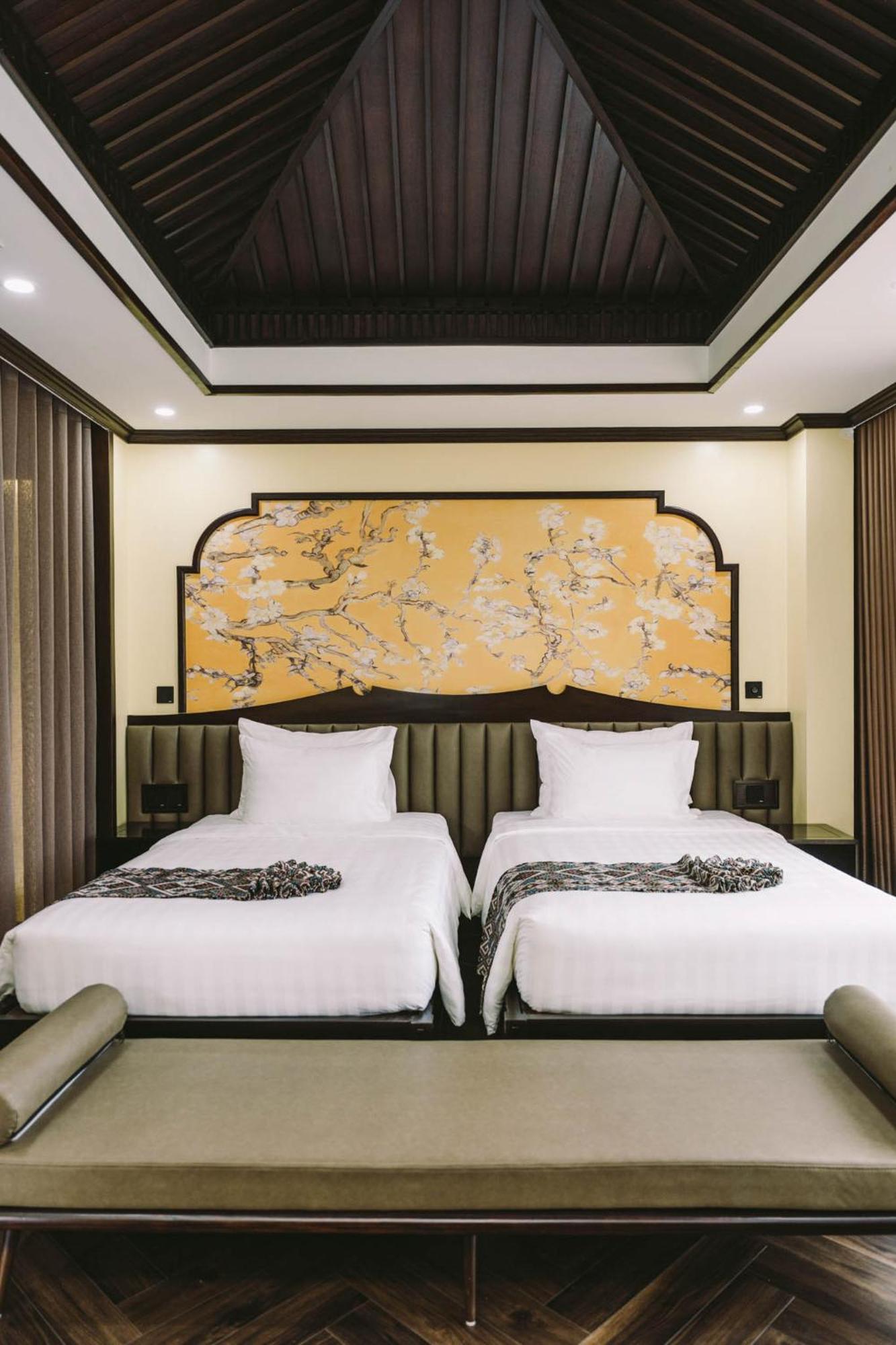 Legacy Hill Resort & Villas Hòa Bình Exteriör bild